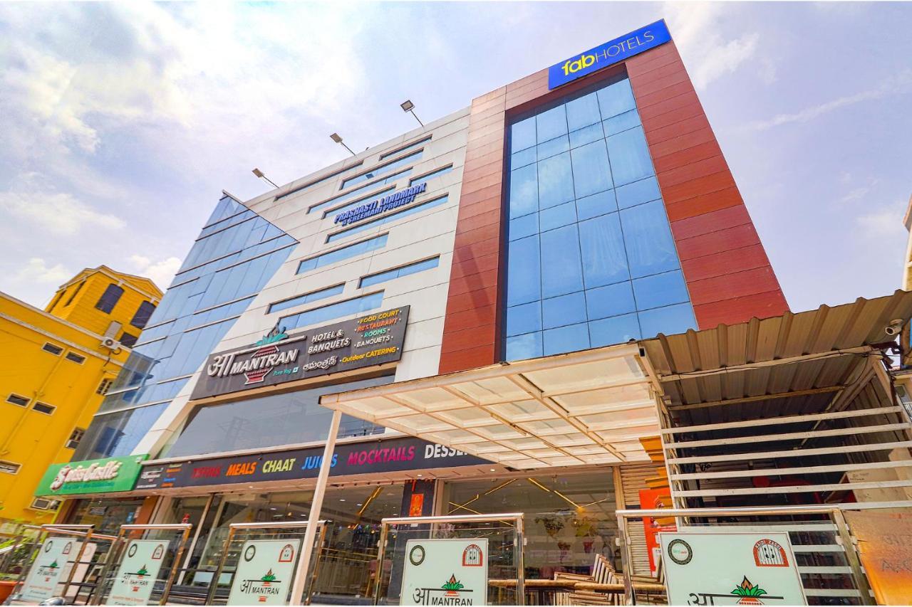 Fabhotel Aamantran & Banquet Halls - Nr Rtc X Roads Metro Station Hyderabad Exteriör bild