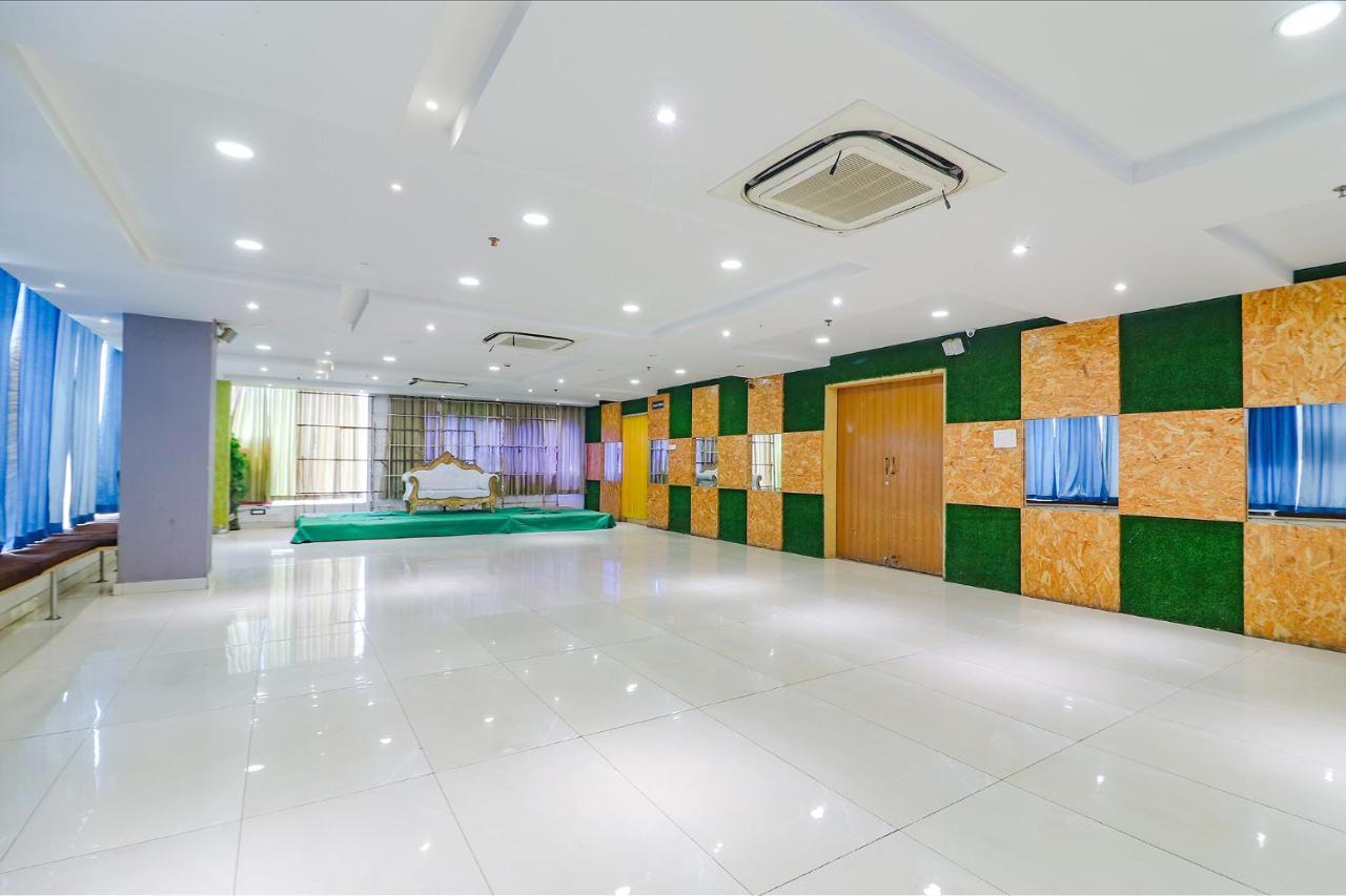 Fabhotel Aamantran & Banquet Halls - Nr Rtc X Roads Metro Station Hyderabad Exteriör bild