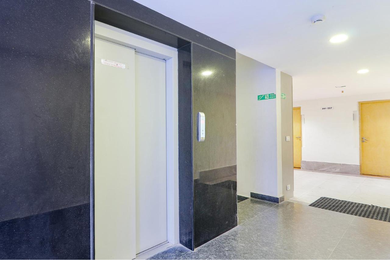 Fabhotel Aamantran & Banquet Halls - Nr Rtc X Roads Metro Station Hyderabad Exteriör bild