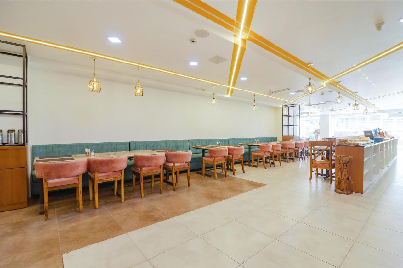 Fabhotel Aamantran & Banquet Halls - Nr Rtc X Roads Metro Station Hyderabad Exteriör bild
